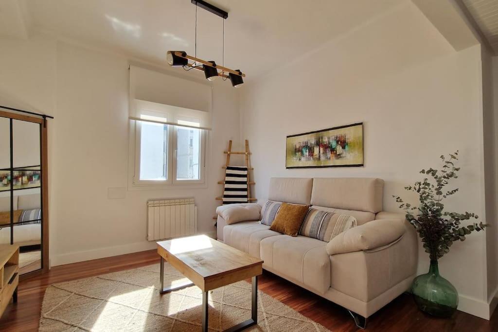 Cozy Apartment In The City Center By Aloha Bilbao Eksteriør bilde